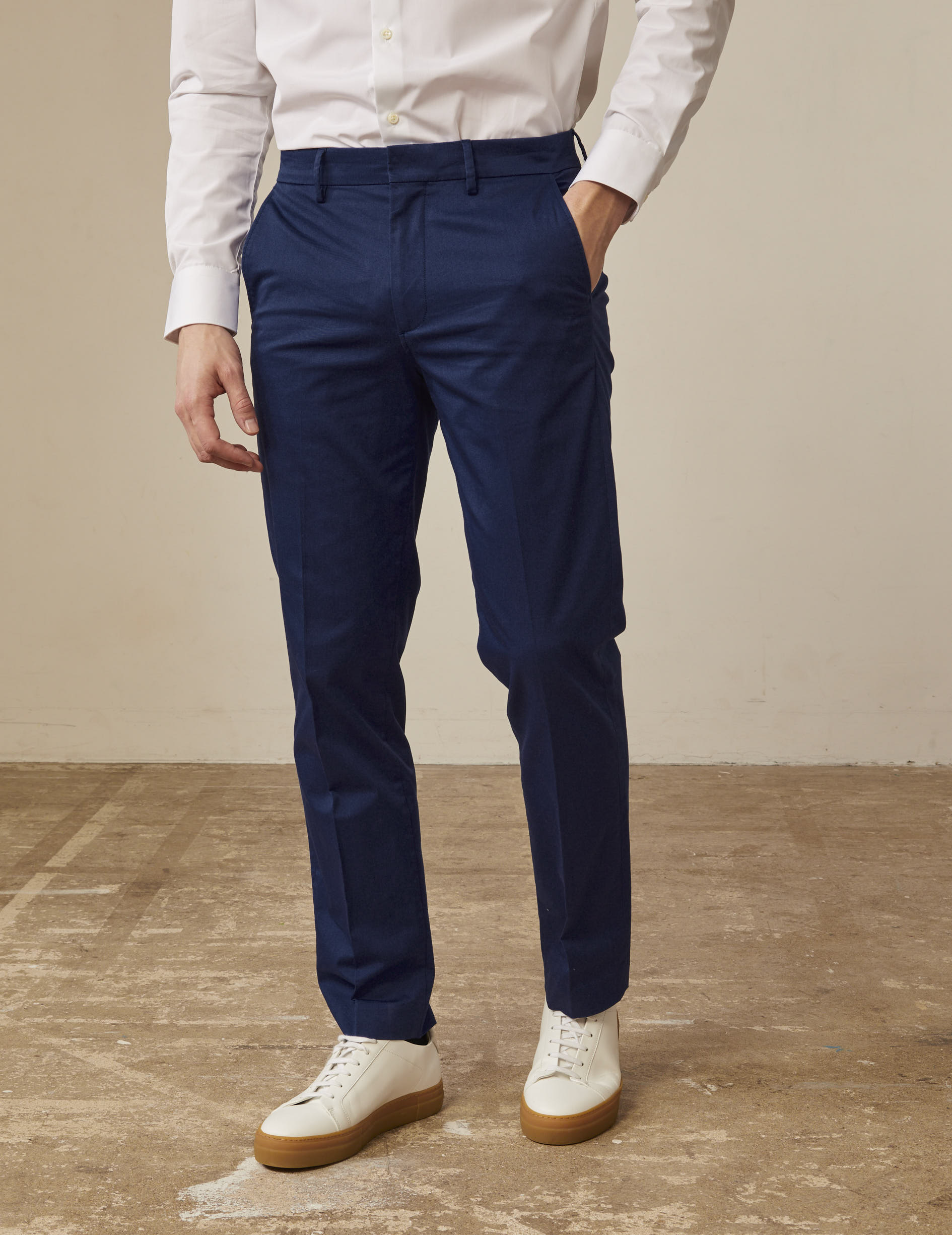 Chino Geofrey en twill de coton marine